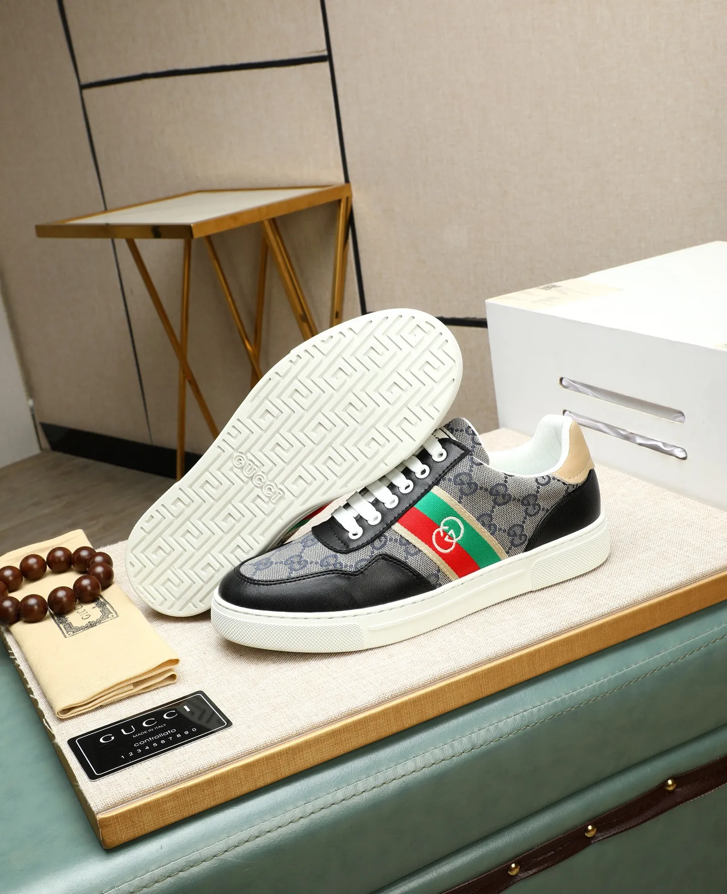 Men's men's shoes 💰440 GUCCI🔍🔍The latest model is on sale at the same time at the counter. Original calfskin imported from Italy, genuine leather lining, (high-end, noble, and classy) with exquisite workmanship. Sole: Original sole provided by the original factory, ⚠Exclusive double-layer movable molded sole super comfortable⚠, real shot 🎬The real thing is better🔍🔍"High quality·Follow the order" Code number 38-44